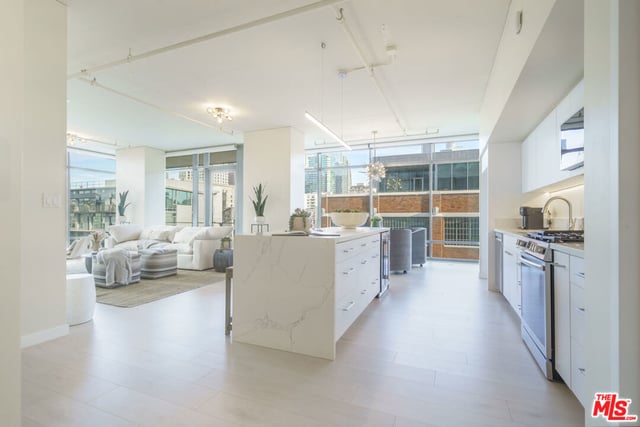 1100 S Hope Street 716, Los Angeles, CA 90015 — photo 11 of 37