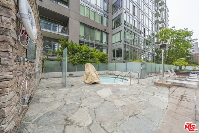 1100 S Hope Street 716, Los Angeles, CA 90015 — photo 29 of 37
