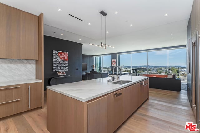8899 Beverly Boulevard 9D, Los Angeles, CA 90048 — photo 12 of 45