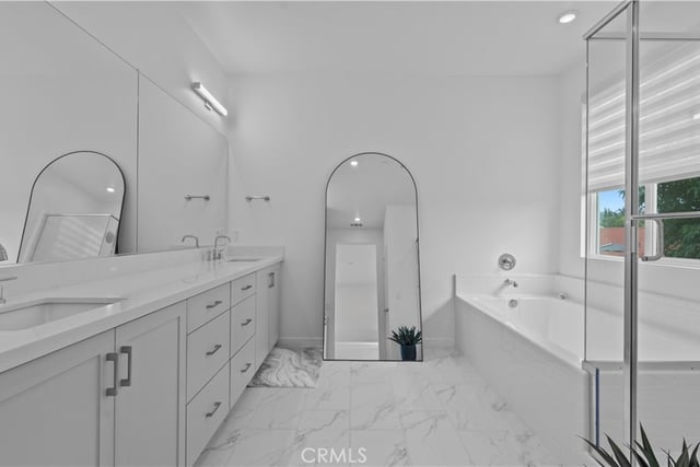 11755 Fenton, Sylmar, CA 91342 — photo 12 of 33