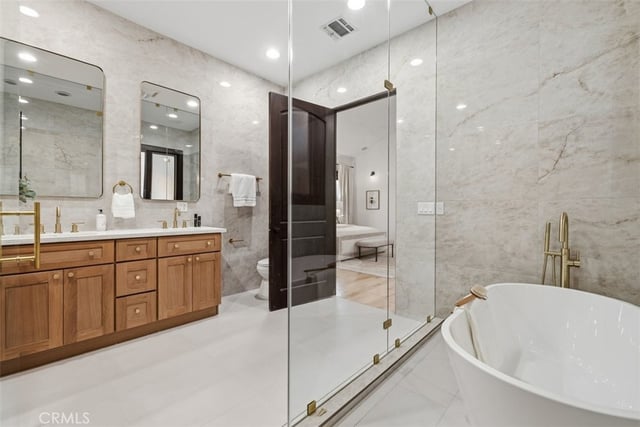 22953 Oxnard Street, Woodland Hills, CA 91367 — photo 11 of 25