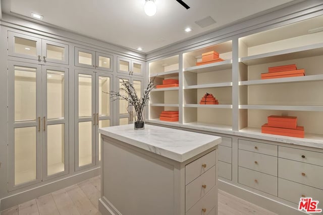 1072 Amalfi Drive, Pacific Palisades, CA 90272 — photo 25 of 52