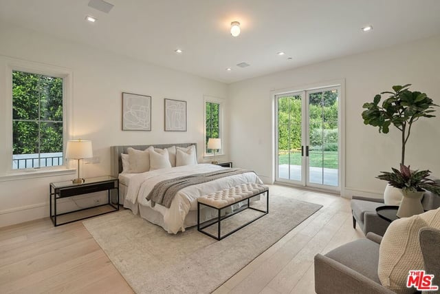 1072 Amalfi Drive, Pacific Palisades, CA 90272 — photo 28 of 52