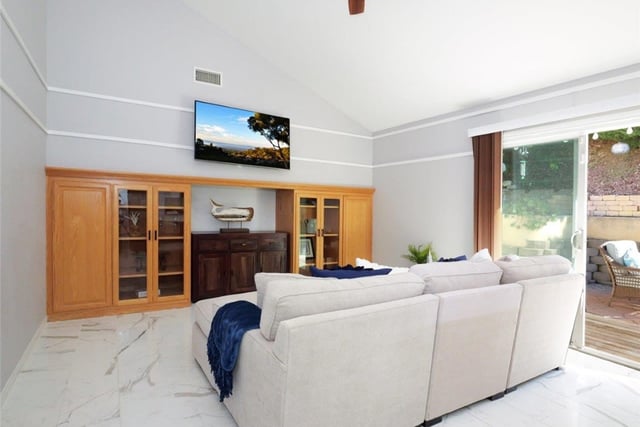 29422 Indian Valley, Rancho Palos Verdes, CA 90275 — photo 12 of 37