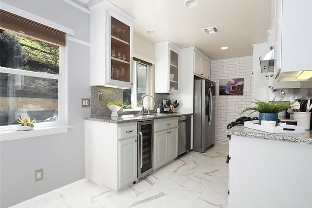 29422 Indian Valley, Rancho Palos Verdes, CA 90275 — photo 13 of 37