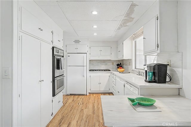 2550 Pacific Coast Hwy 217, Torrance, CA 90505 — photo 5 of 33