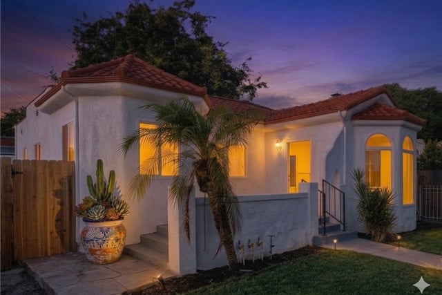 4380 W 28th Street, Los Angeles, CA 90018 — photo 2 of 22