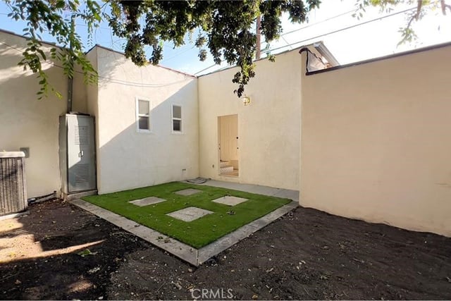 4380 W 28th Street, Los Angeles, CA 90018 — photo 4 of 22