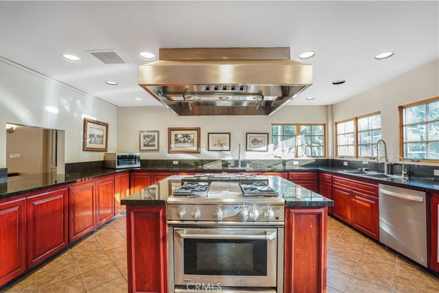 23777 Mulholland Hwy SPC 73, Calabasas, CA 91302 — photo 23 of 24