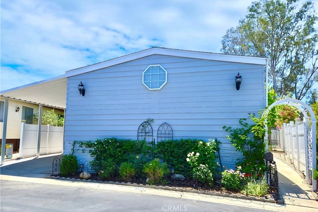 23777 Mulholland Hwy SPC 73, Calabasas, CA 91302 — photo 3 of 24