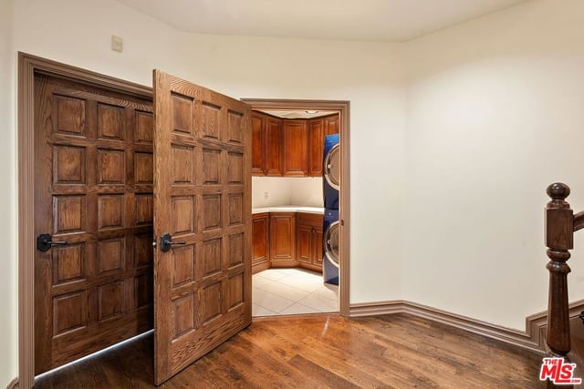 2131 Kew Drive, Los Angeles, CA 90046 — photo 35 of 54