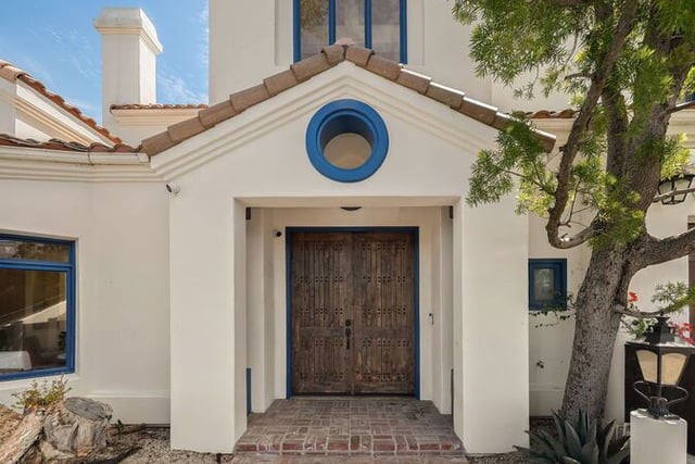 2131 Kew Drive, Los Angeles, CA 90046 — photo 8 of 54