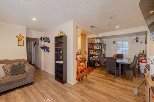 13360 Kelowna, Arleta, CA 91331 — photo 5 of 12