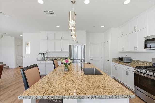 18106 Meridian, Saugus, CA 91350 — photo 12 of 54