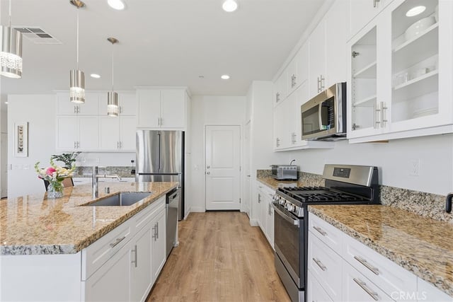 18106 Meridian, Saugus, CA 91350 — photo 16 of 54