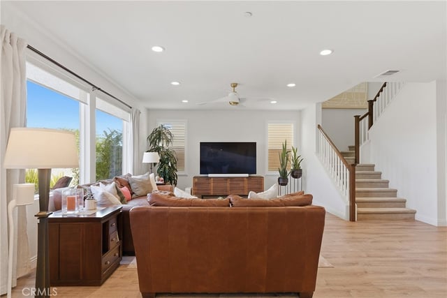 18106 Meridian, Saugus, CA 91350 — photo 22 of 54