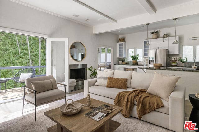 8326 Kirkwood Drive, Los Angeles, CA 90046 — photo 4 of 26