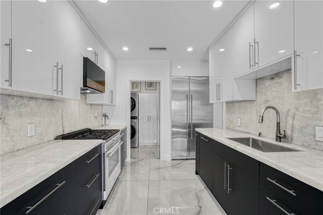 14347 Albers 207, Sherman Oaks, CA 91401 — photo 22 of 46