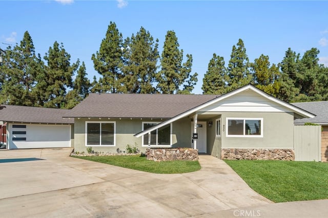 800 E Sandra Avenue, Arcadia, CA 91006 — photo 2 of 28