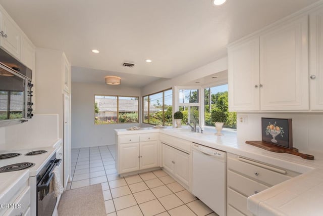 1808 Burleson Avenue, Thousand Oaks, CA 91360 — photo 4 of 40