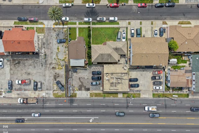 1021 W 101st Street, Los Angeles, CA 90044 — photo 30 of 37