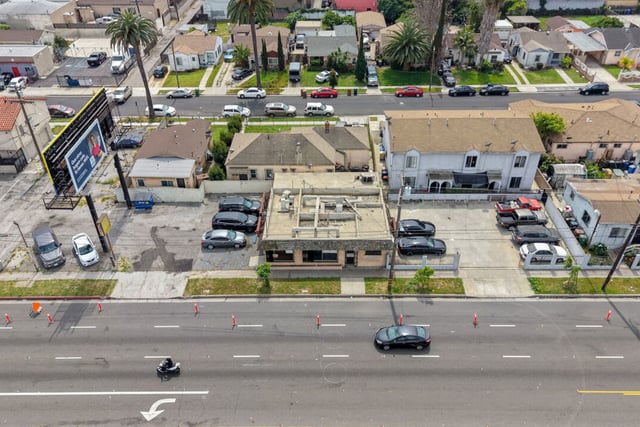 1021 W 101st Street, Los Angeles, CA 90044 — photo 32 of 37