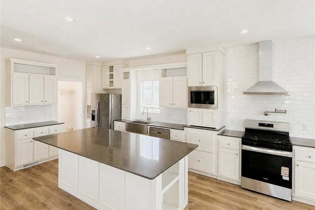 26424 Doveweed, Canyon Country, CA 91351 — photo 6 of 21