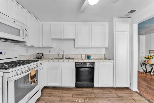 332 N 5th street, Burbank, CA 91501 — photo 17 of 26