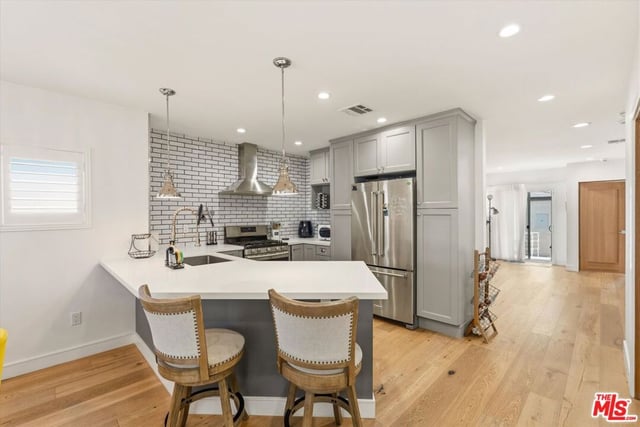 2522 S Bundy Drive, Los Angeles, CA 90064 — photo 12 of 52