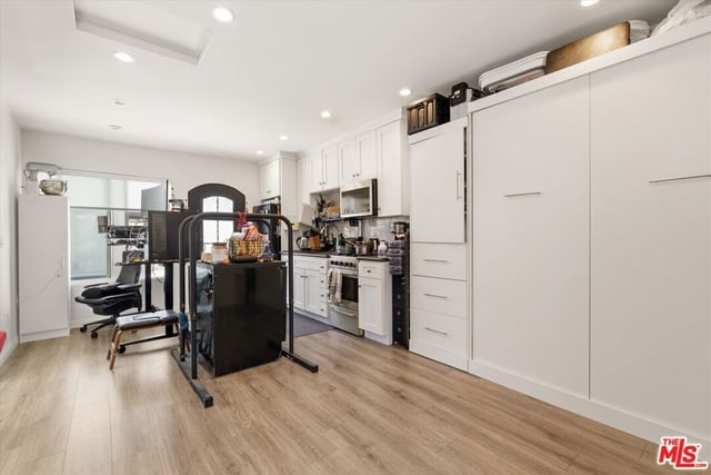 2522 S Bundy Drive, Los Angeles, CA 90064 — photo 42 of 52