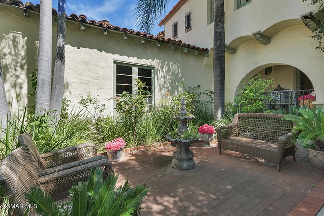 1234 N Everett Street, Glendale, CA 91207 — photo 3 of 57
