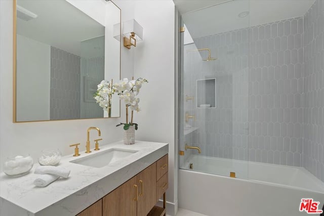 16601 Marquez Avenue 302, Pacific Palisades, CA 90272 — photo 10 of 13