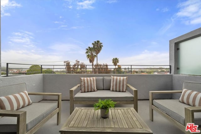 16601 Marquez Avenue 302, Pacific Palisades, CA 90272 — photo 11 of 13