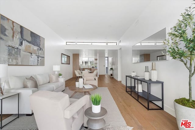 16601 Marquez Avenue 302, Pacific Palisades, CA 90272 — photo 3 of 13