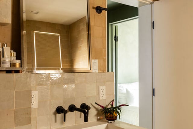 1424 N Crescent Heights Boulevard 34, West Hollywood, CA 90046 — photo 13 of 19