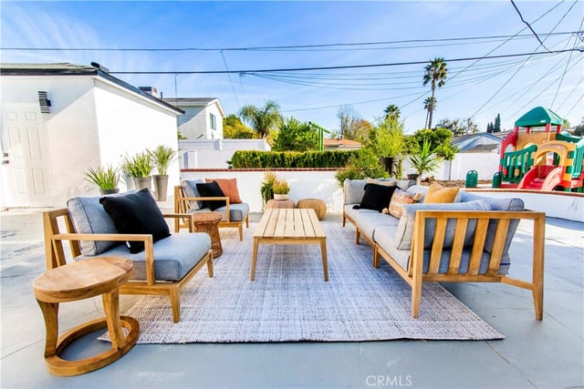 10816 Calvert, North Hollywood, CA 91606 — photo 14 of 18