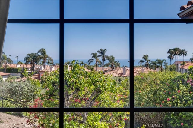 6516 Sandy Point Court, Rancho Palos Verdes, CA 90275 — photo 4 of 49