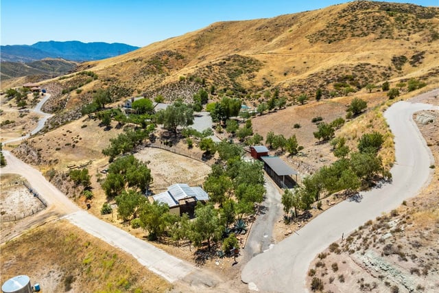 13602 Sego, Agua Dulce, CA 91390 — photo 72 of 74