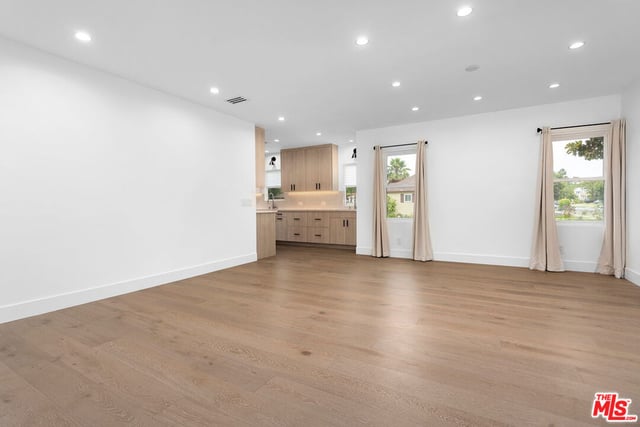 1901 S Point View Street, Los Angeles, CA 90034 — photo 5 of 21