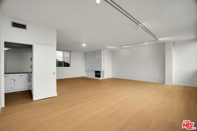 17352 W Sunset Boulevard 606, Pacific Palisades, CA 90272 — photo 5 of 62