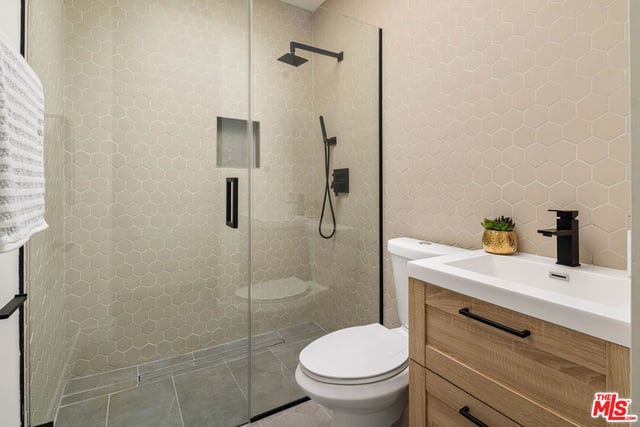 8956 Dicks Street, West Hollywood, CA 90069 — photo 8 of 13