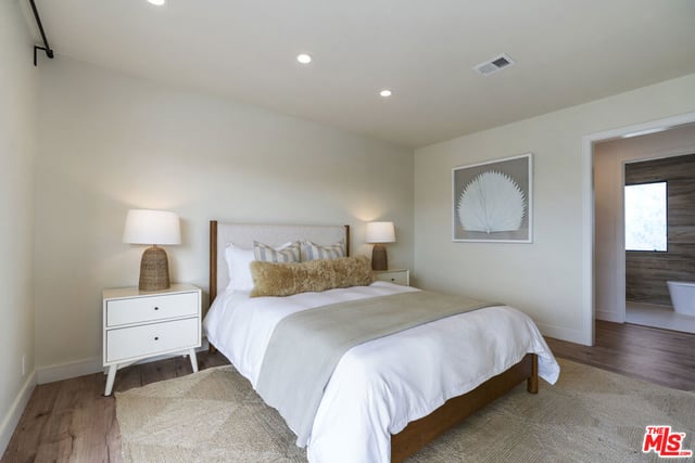 4555 Falkirk, Oxnard, CA 93035 — photo 18 of 46