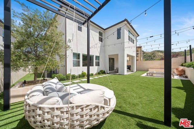 19254 Blackthorn Drive, Santa Clarita, CA 91351 — photo 3 of 74