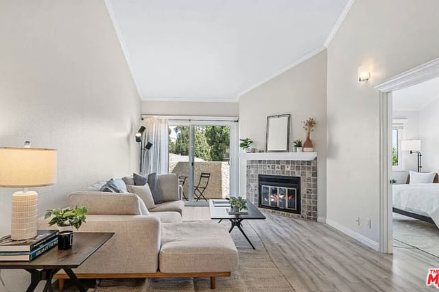 11930 Avon Way 207, Los Angeles, CA 90066 — photo 4 of 18