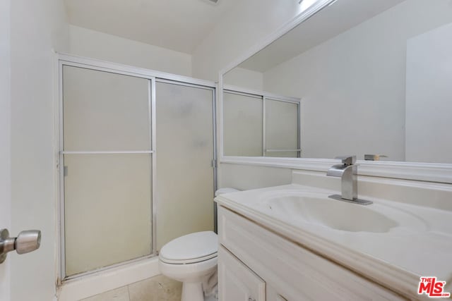 18316 Hatteras Street 21, Tarzana, CA 91356 — photo 13 of 17