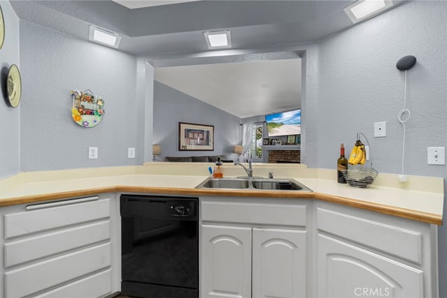 740 E San Bernardino Road 2, Covina, CA 91723 — photo 14 of 40