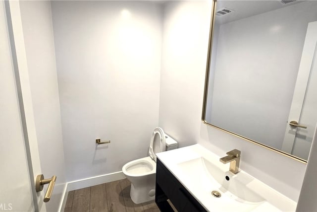 7250 Franklin, Los Angeles, CA 90046 — photo 12 of 29