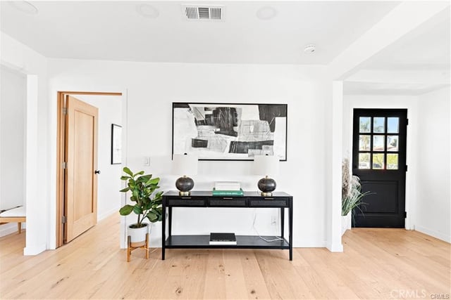 1630 S Ridgeley, Los Angeles, CA 90019 — photo 10 of 42