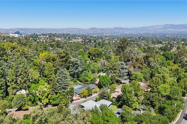 4900 Queen Victoria, Woodland Hills, CA 91364 — photo 57 of 62