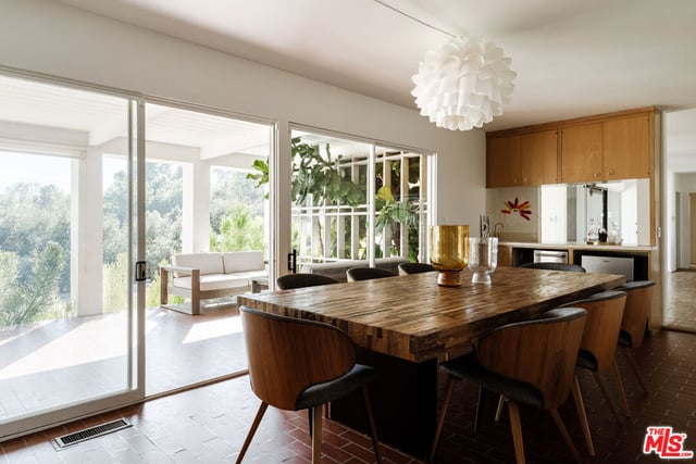 248 N Glenroy Avenue, Los Angeles, CA 90049 — photo 12 of 33